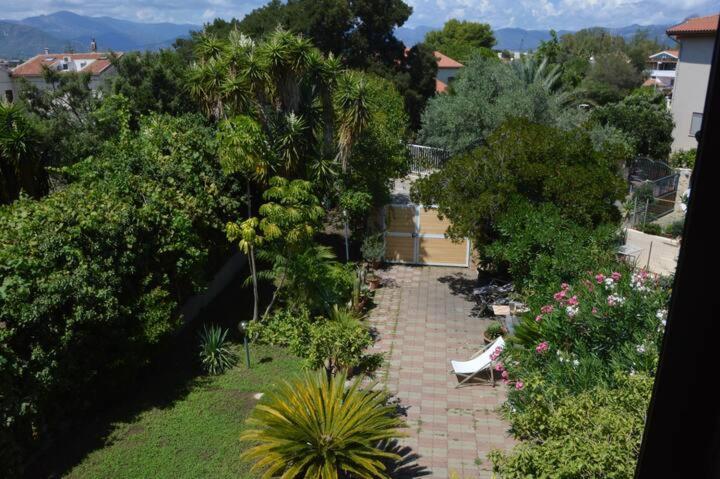 Casa Vacanze Rocco Àrbatax Exteriér fotografie